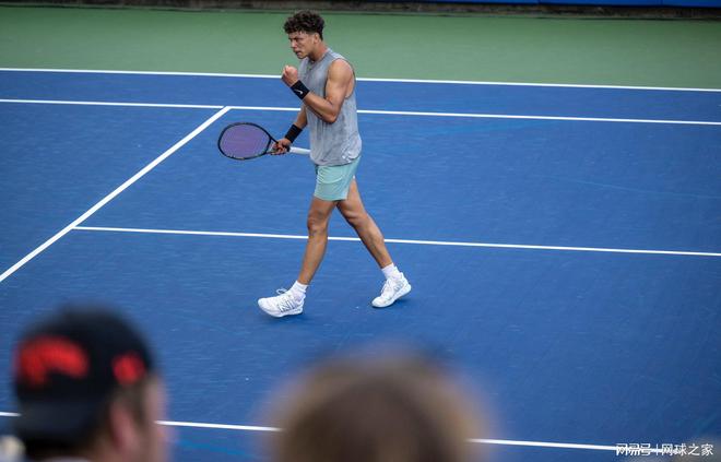 吸引了球迷 吸引了球迷